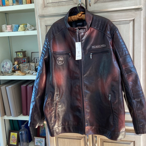 j.Hudu Other - J.Hudu mens coat sz 4XL nwt red